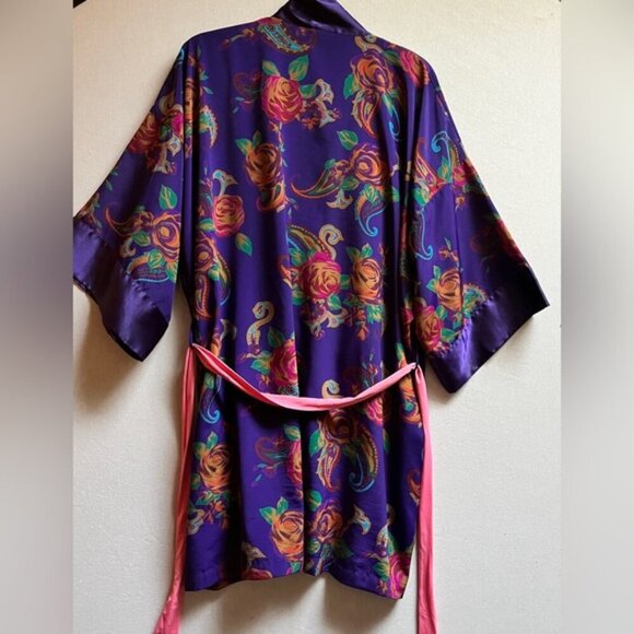 Vintage Victoria's Secret Gold Label belted midi satin robe - Picture 3 of 11